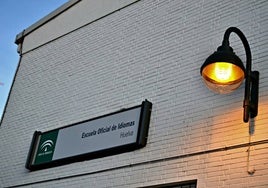 La Escuela Oficial de Idiomas de Huelva capital será el primer centro educativo en impartir portugués a distancia