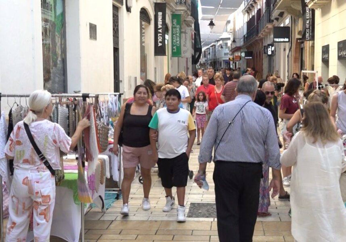 Foto de archivo de una campaña de dinamización comercial en las calles del centro de Huelva