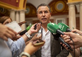 El Ayuntamiento rechaza que el Gobierno retire el interés general al aeropuerto de Huelva y le pide que lo reconsidere