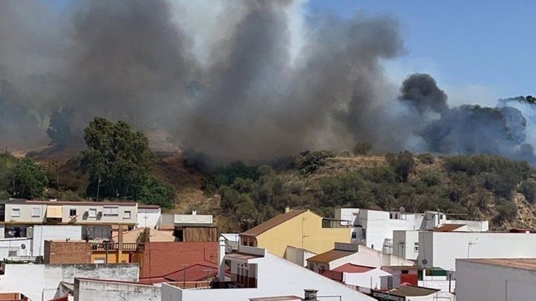Imagen de archivo de un incendio en las Laderas del Conquero