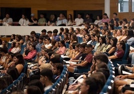 La Universidad de Huelva recibe a los más de 2.500 estudiantes de nuevo ingreso que se incorporan este curso