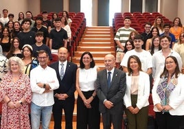 Y la Universidad de Huelva estrenó Medicina catorce años después