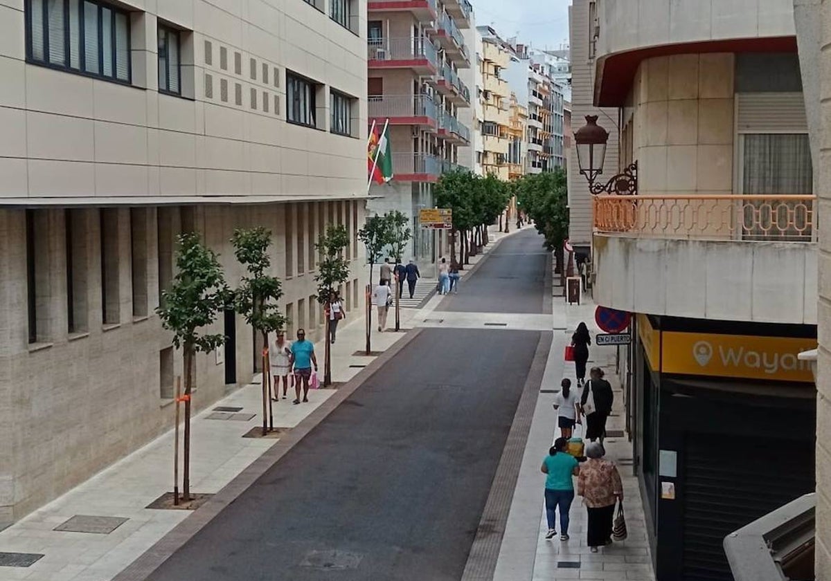 La calle Puerto está dentro de la Zona de Bajas Emisiones de Huelva