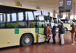 Restablecida la conexión ferroviaria con Sevilla tras un corte de tensión en la catenaria