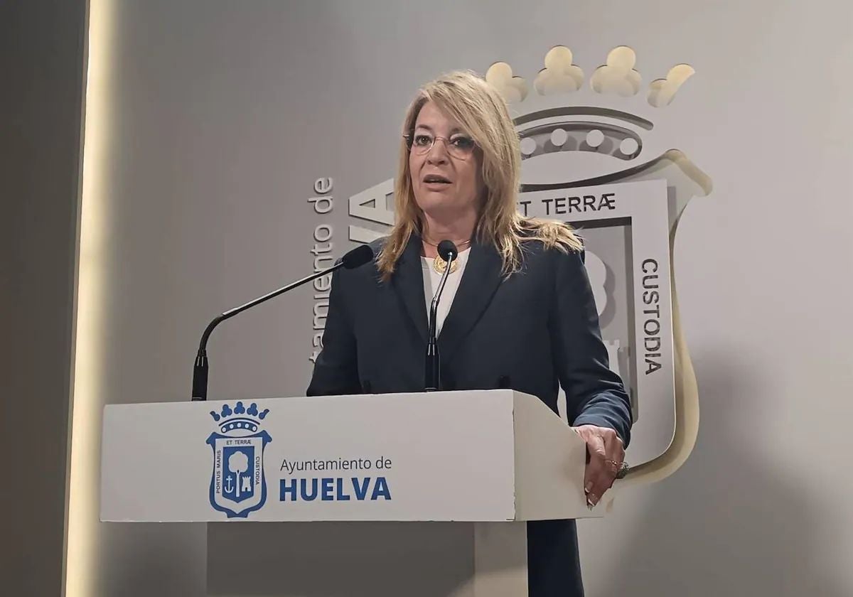 La alcaldesa de Huelva responde al anuncio del ministro de Transportes sobre el AVE a Huelva