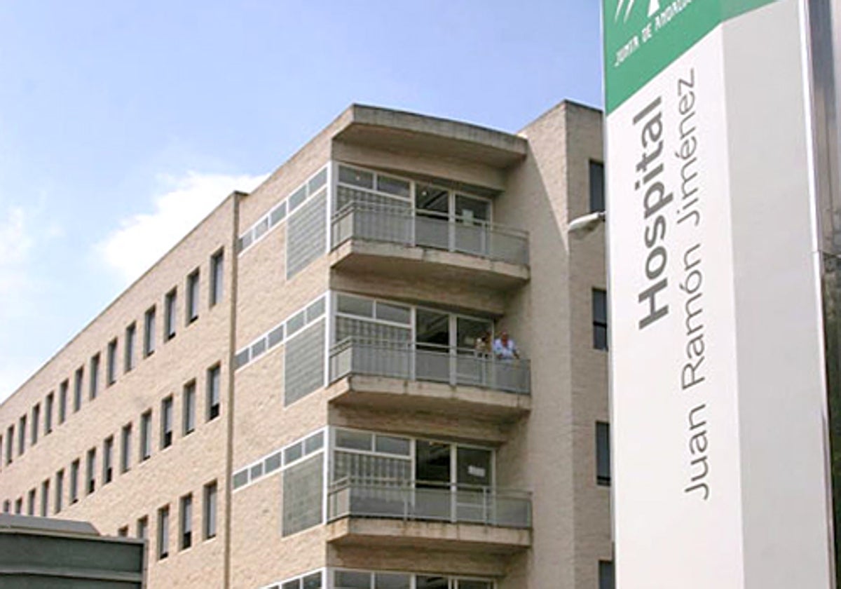 Exterior del centro hospitalario de referencia en la capial