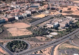 La delegada de Salud admite el retraso del materno-infantil de Huelva, un proyecto «de envergadura» lastrado por el papeleo