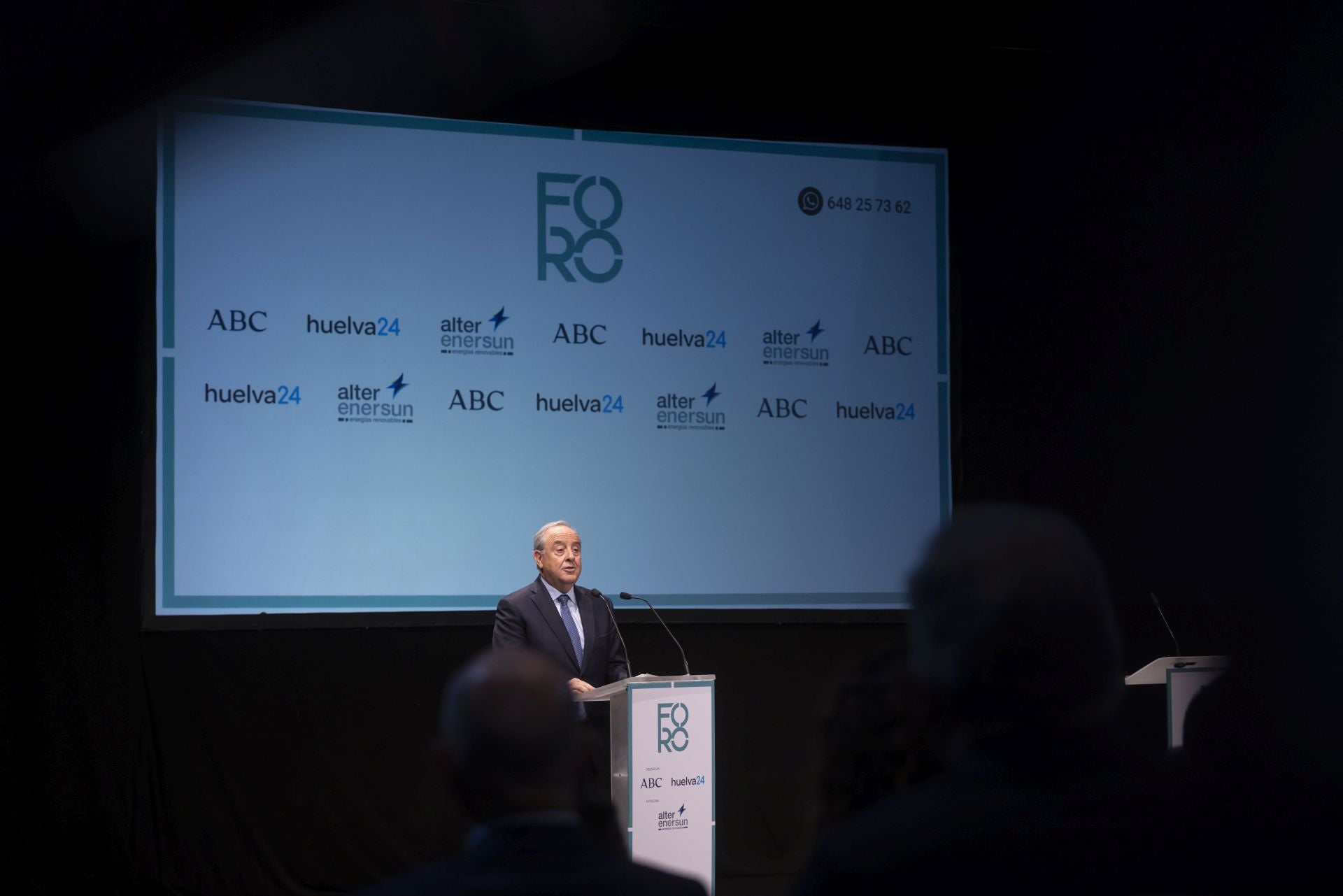 Foro Huelva 24 ABC Alter Enersun con Juanma Moreno, en imágenes (parte III)