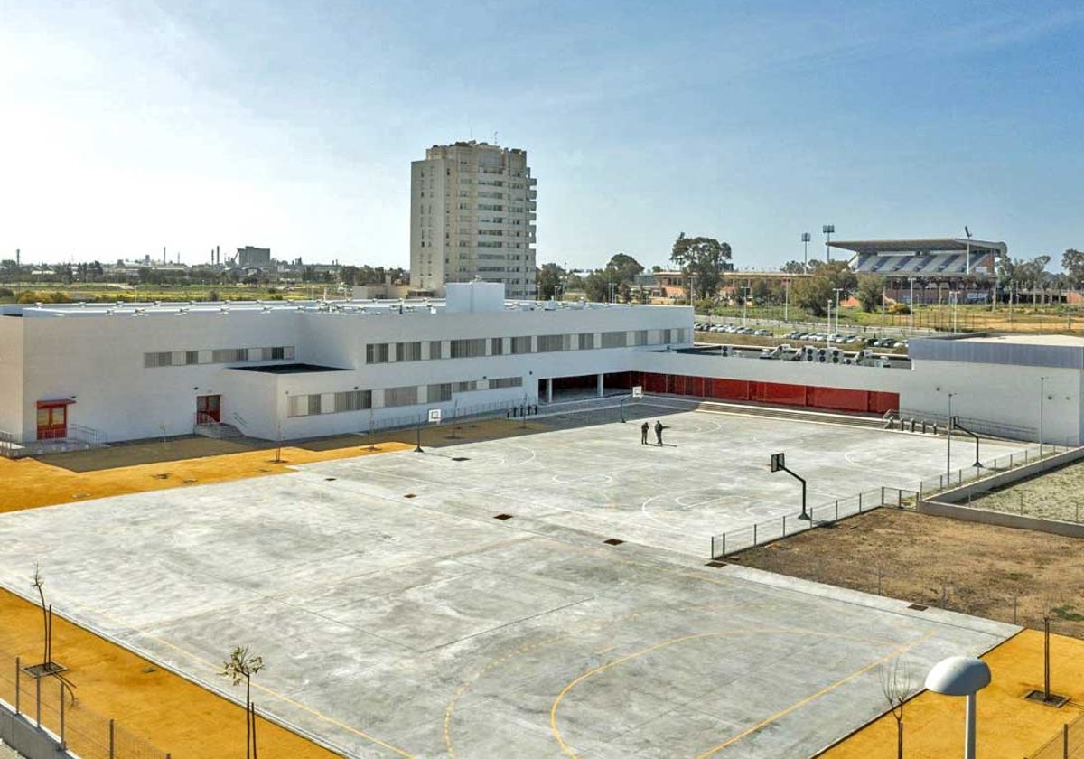 El nuevo colegio situado entre Pescadería y El Ensanche Sur