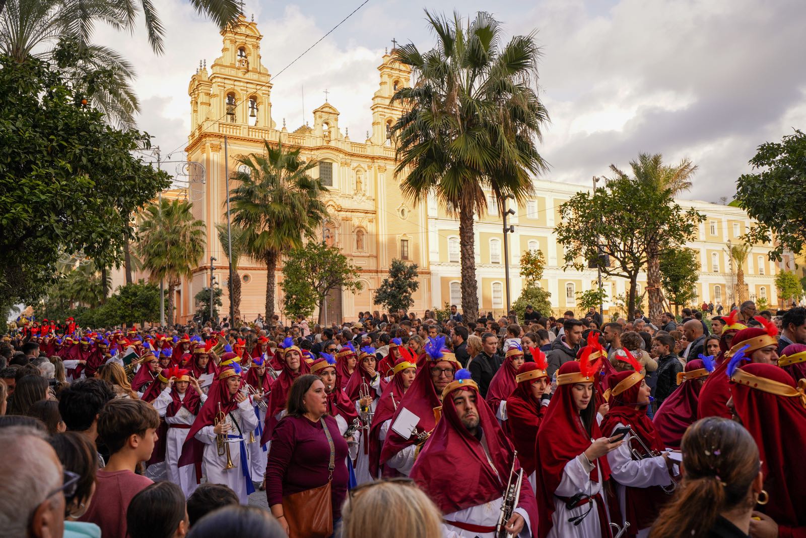 La Cabalgata de Reyes de Huelva 2025, en imágenes