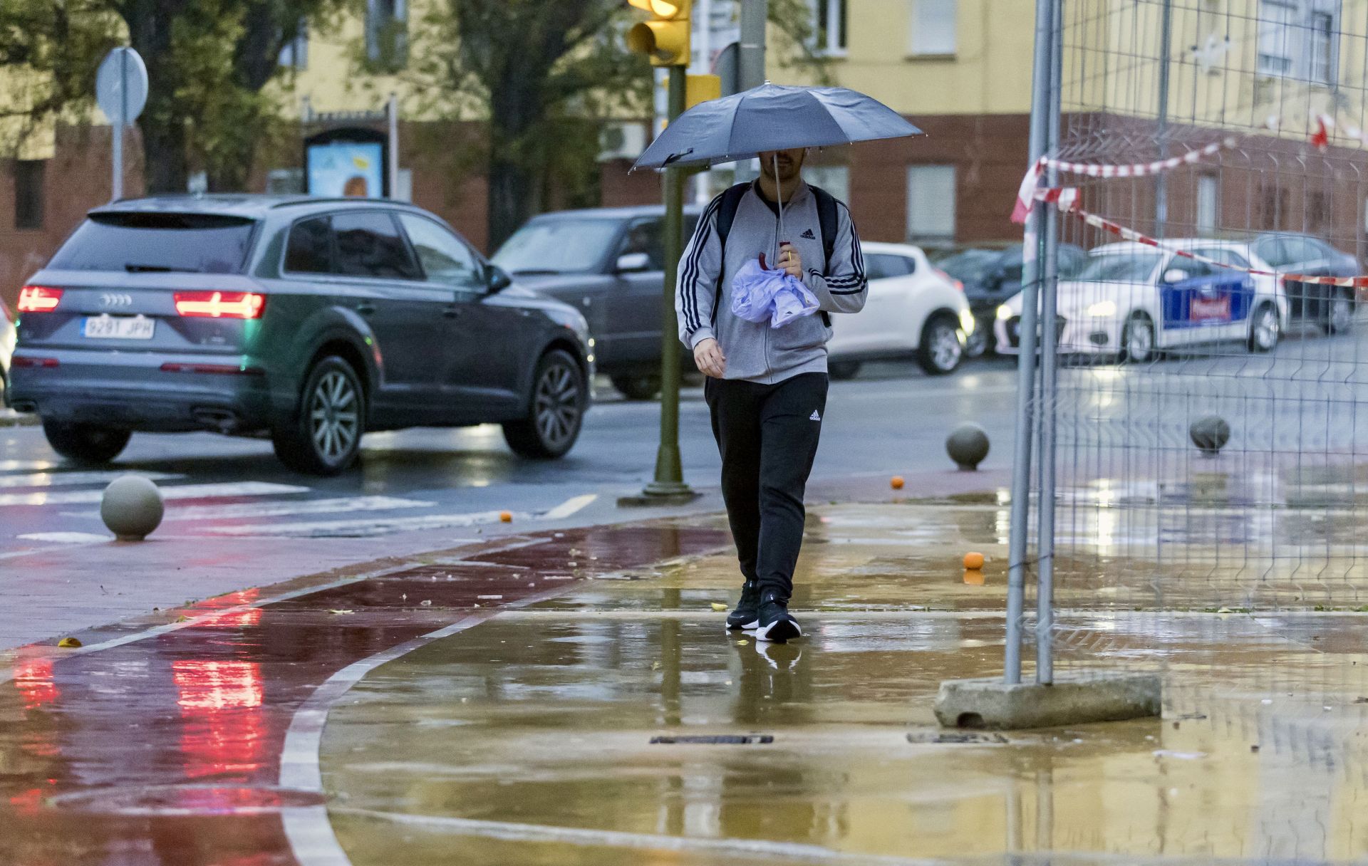 El paso de la borrasca Garoé por Huelva, en imágenes