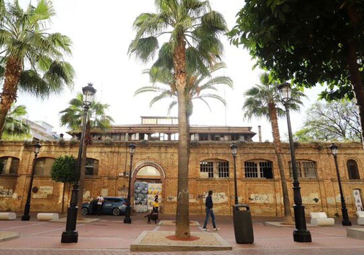 Antiguo cuartel en el Paseo Santa Fe, en Huelva