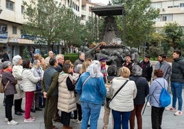 Rossi pide medidas para evitar que Huelva se convierta «en un parque de atracciones para turistas»