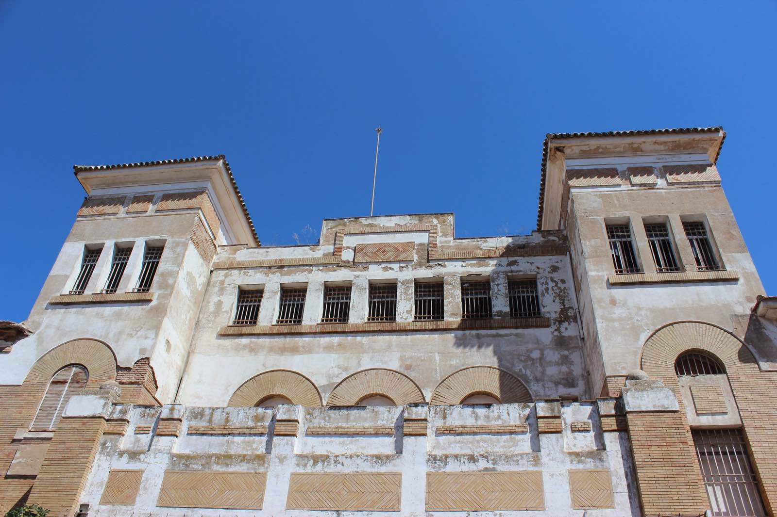 El interior de la antigua cárcel de Huelva, en imágenes