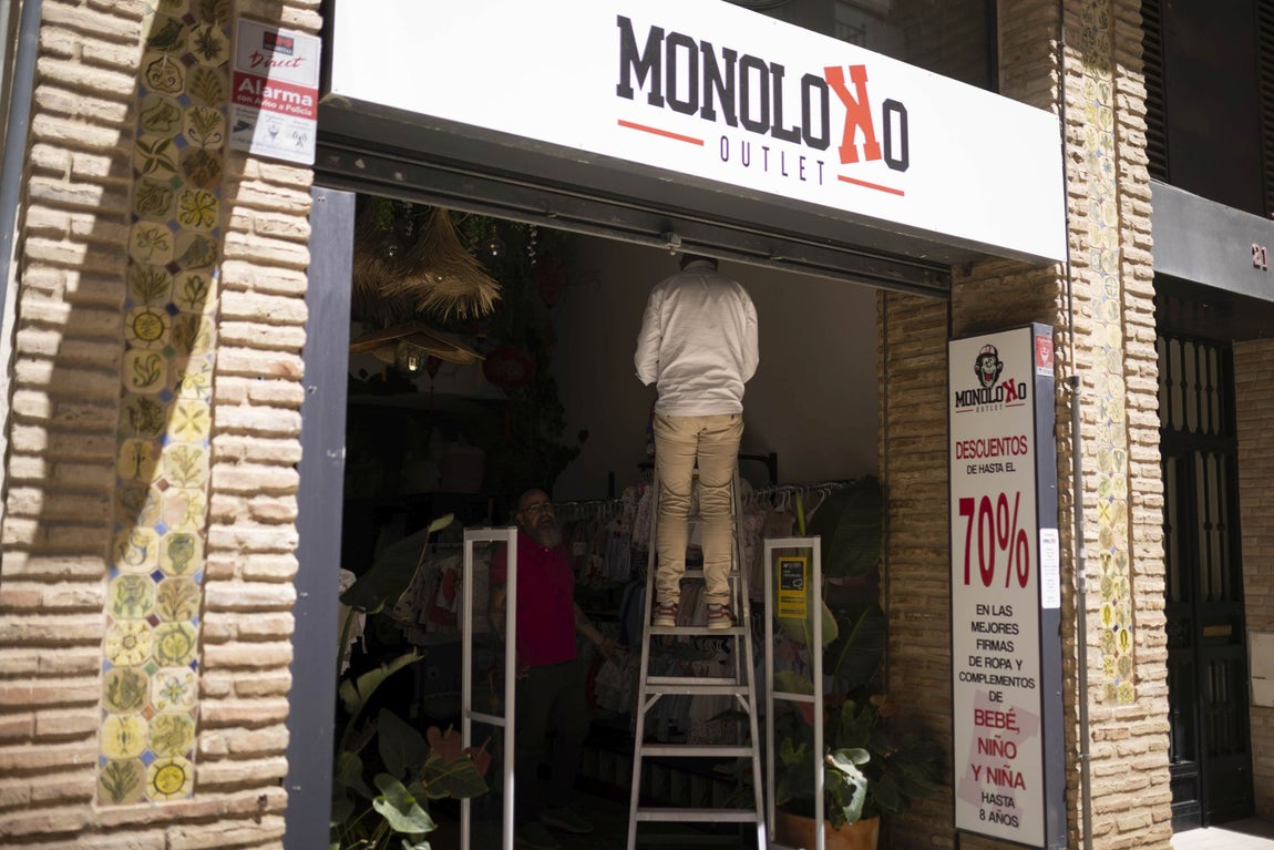 El apagón hace mella en los negocios de Huelva