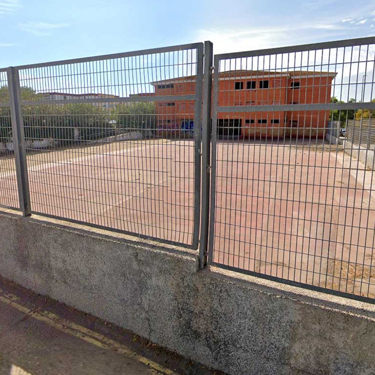 El abandonado colegio Doñana de La Orden acogerá apartamentos de alquiler social para jóvenes