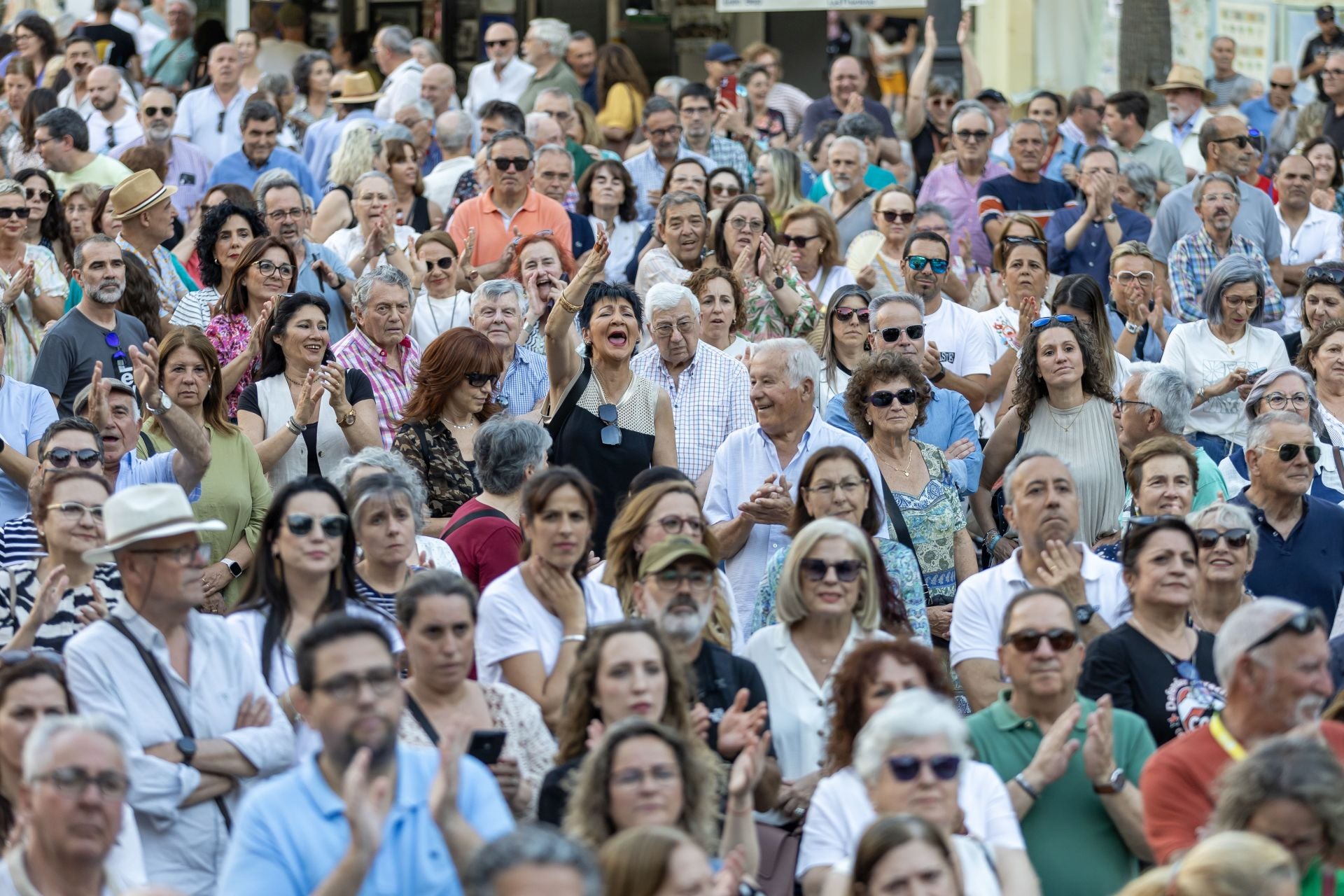 La manifestación en defensa de la sanidad pública de Huelva, en imágenes