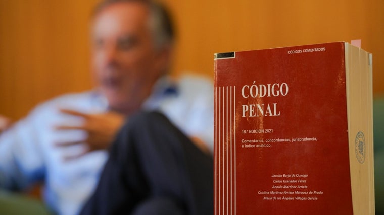 Detalle de un ejemplar del Código Penal