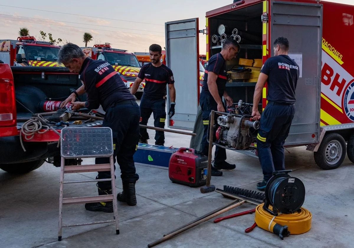 Imagen de archivo de bomberos de Huelva