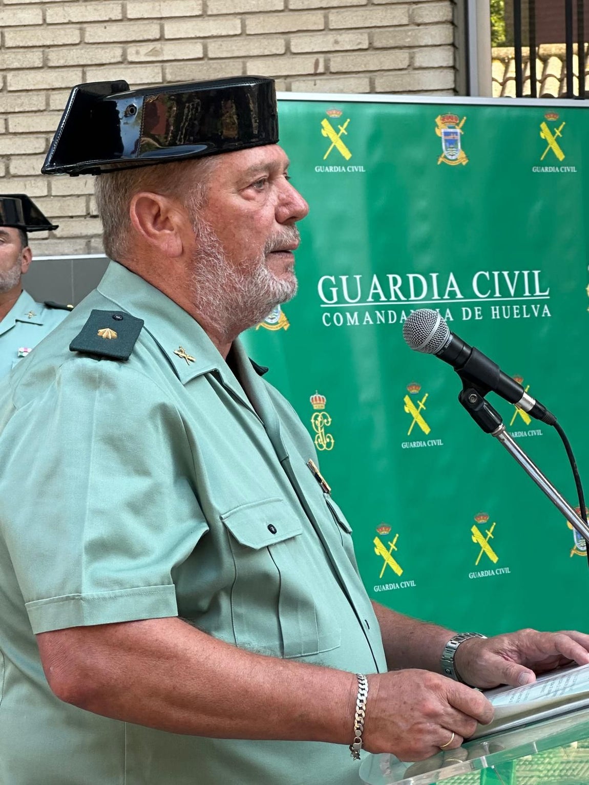 El homenaje de la Guardia Civil de Huelva a los agentes víctimas de terrorismo, en imágenes