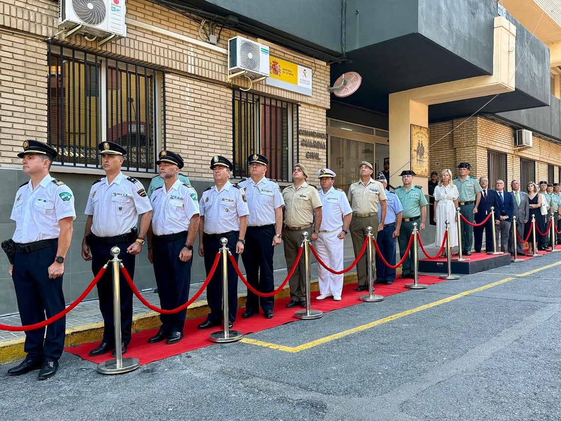 El homenaje de la Guardia Civil de Huelva a los agentes víctimas de terrorismo, en imágenes