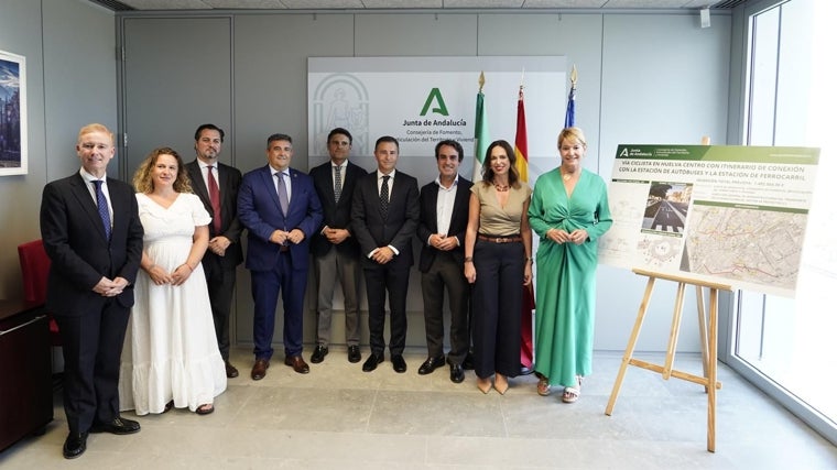 Un carril bici conectará las estaciones de bus y tren de Huelva con la Universidad