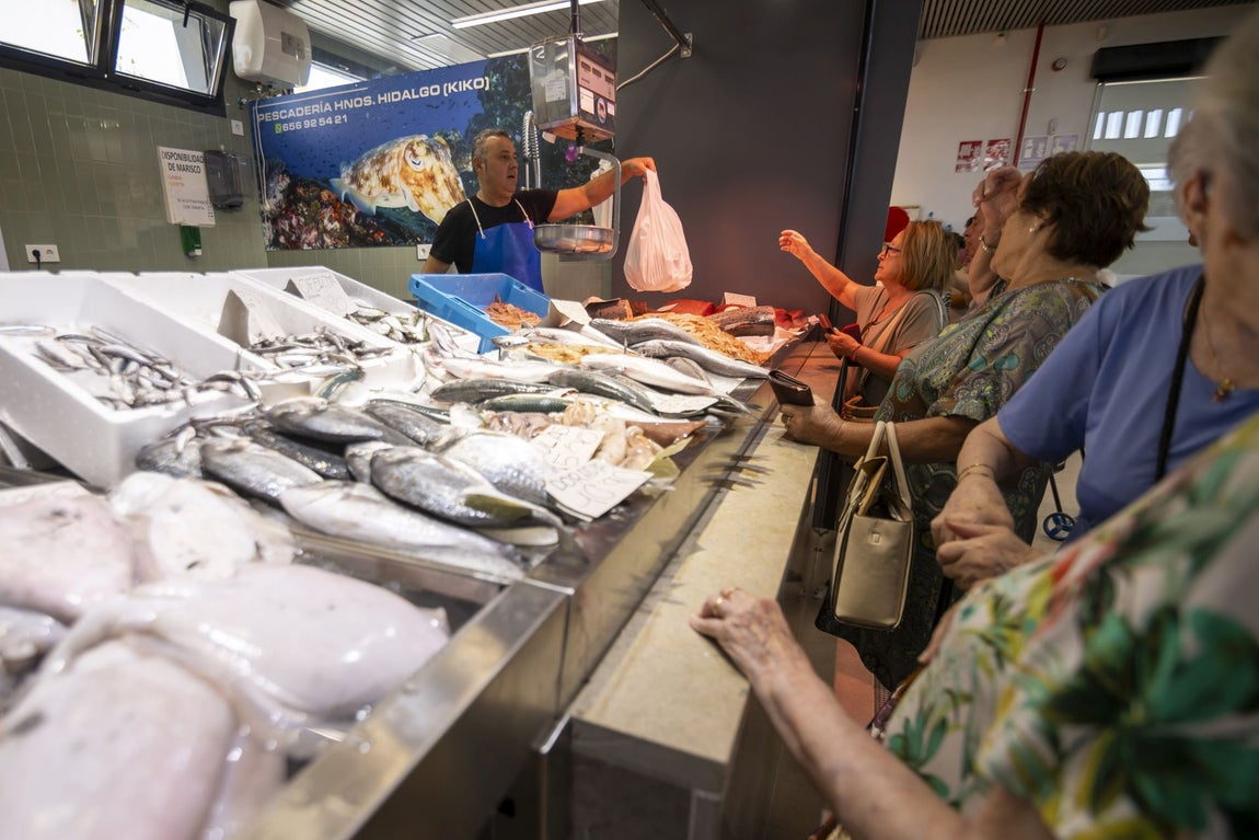 La esperada reapertura del Mercado de San Sebastián, en imágenes
