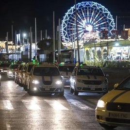 Imagen de archivo de la parada de taxis frente al recinto Colombino