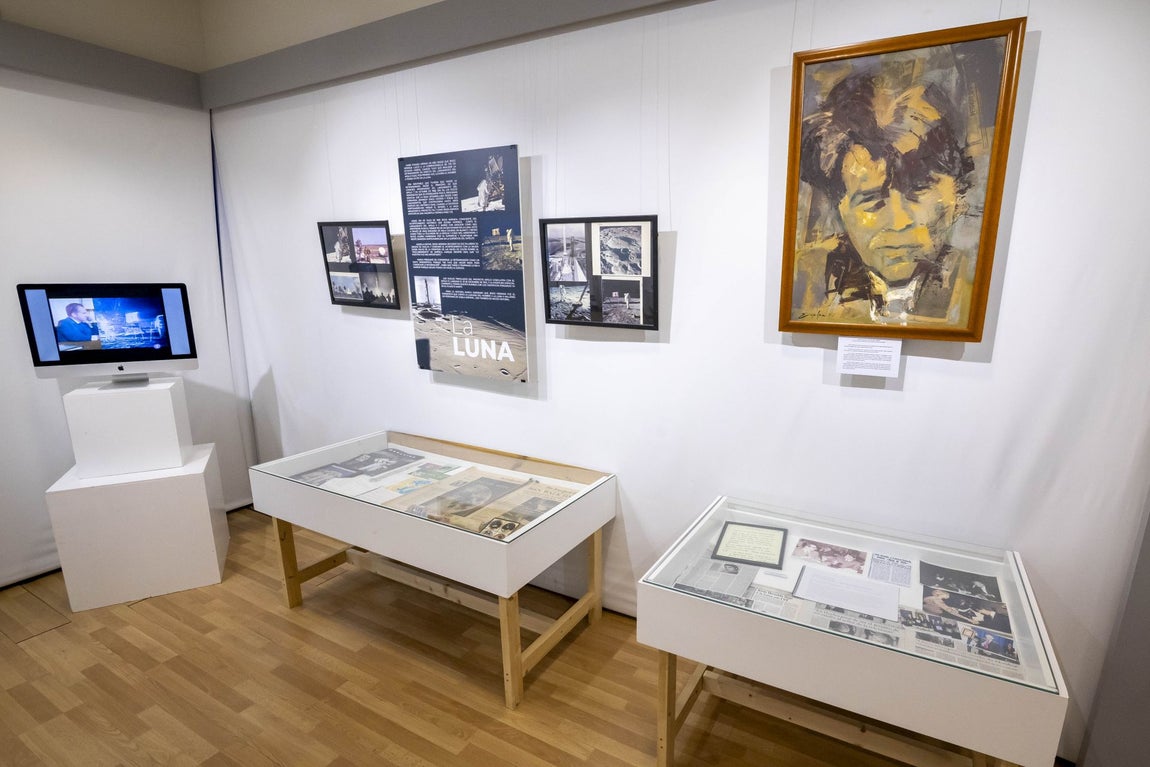 La exposición 'Hermida. De Huelva a la Luna', en imágenes