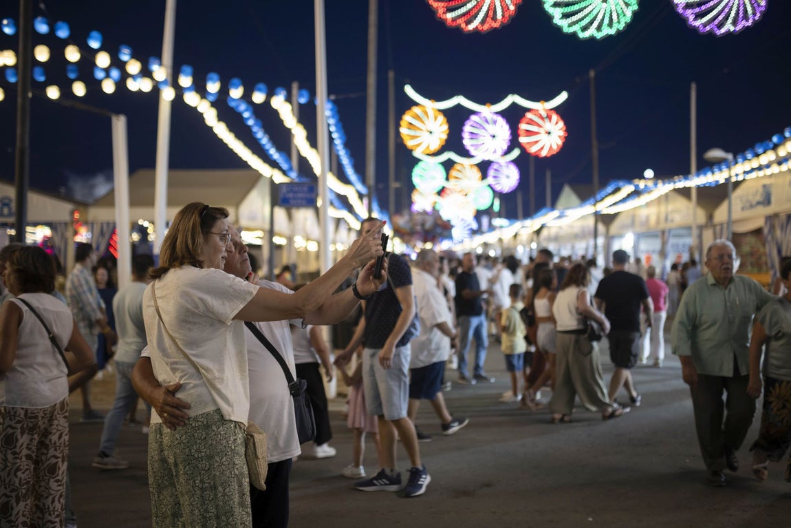 Todas las imágenes de la multitudinaria noche de viernes en Colombinas