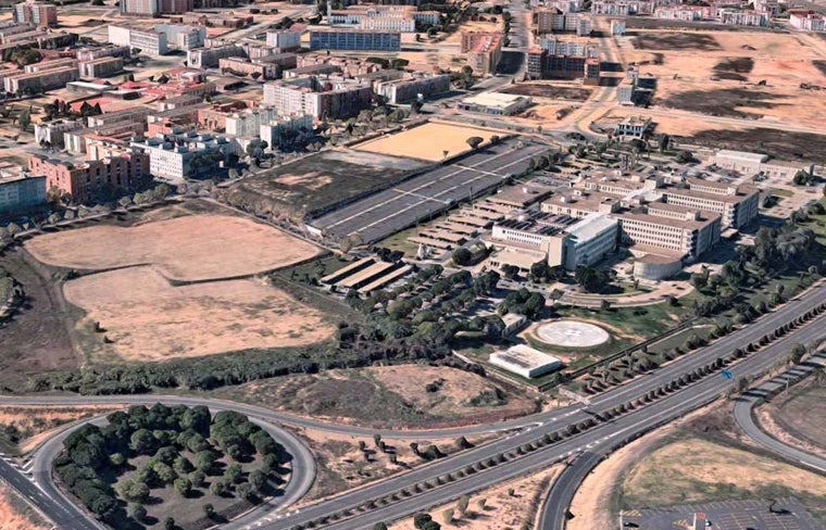 El hospital Juan Ramón Jiménez y sus terrenos anexos