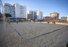 Licitan las obras para transformar el primer estadio de fútbol playa de Huelva