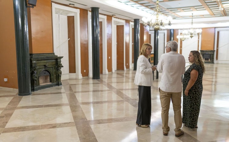 Imagen principal - Salón de Chimeneas de la Casa Colón