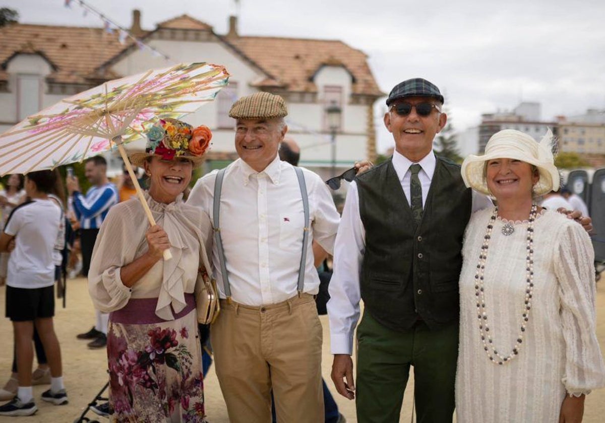 Onubenses caracterizados en la pasada edición de la feria