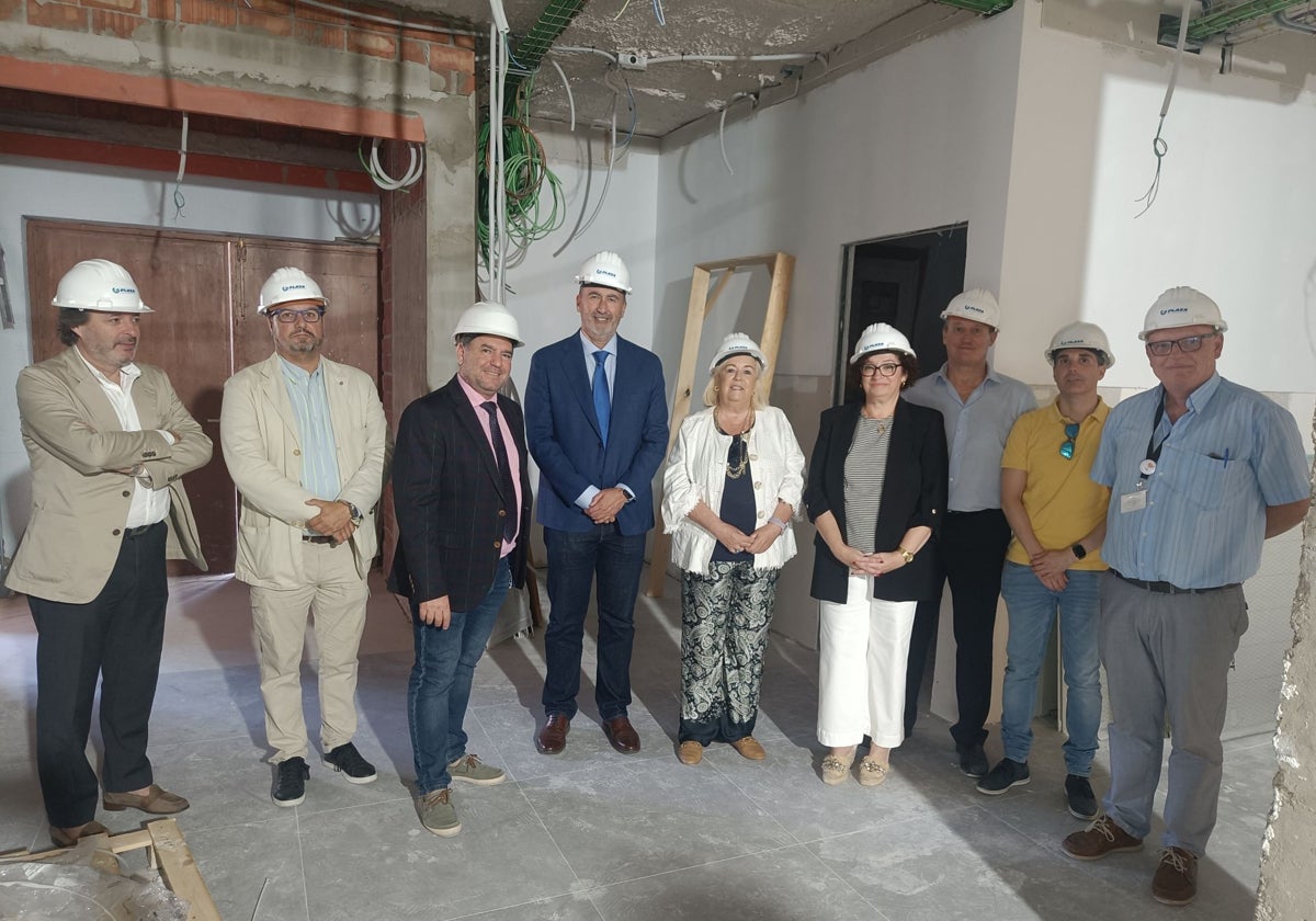 Autoridades visitan el edificio que acogerá la Unidad de Salud Mental Comunitaria