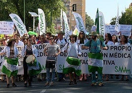 El seguimiento de la huelga de médicos roza el 50% en Huelva