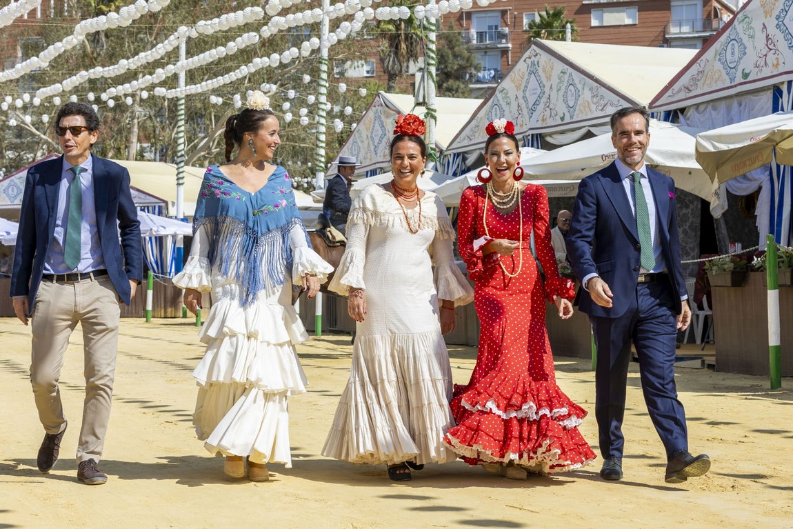 Feria del Caballo de Huelva: Las mejores imágenes de la primera jornada