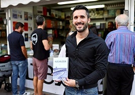 Luis Alfonso Morales , arquitecto e influencer, recorre Huelva en su primer libro: «Los ingleses estuvieron 80 años y no construyeron ni un solo monumento»