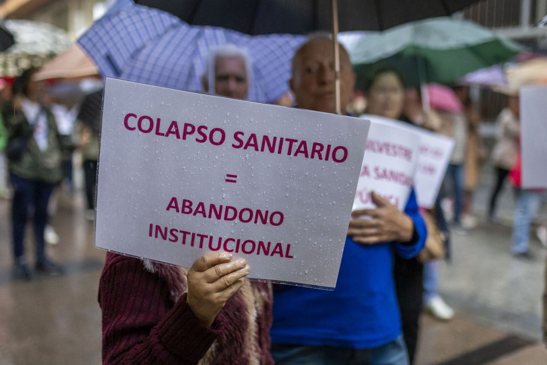 Las imágenes de la nueva manifestación por la sanidad pública de Huelva