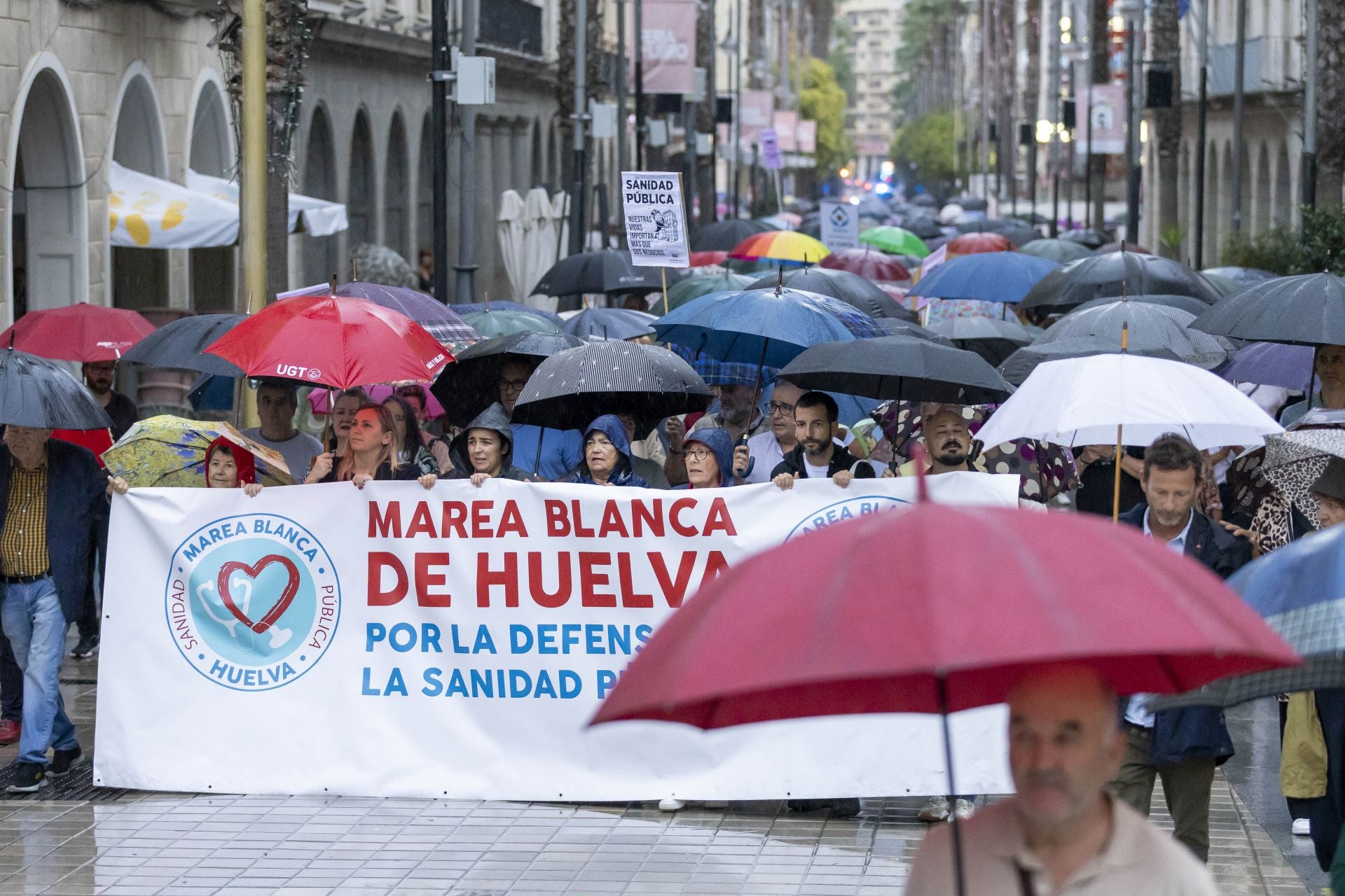 Las imágenes de la nueva manifestación por la sanidad pública de Huelva
