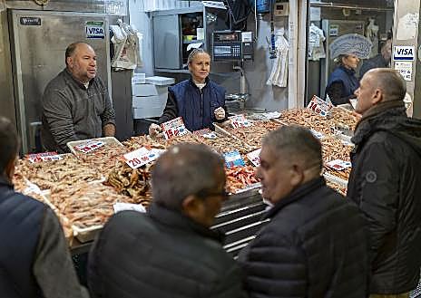 Imagen secundaria 1 - Puesto de marisco Mora Correa