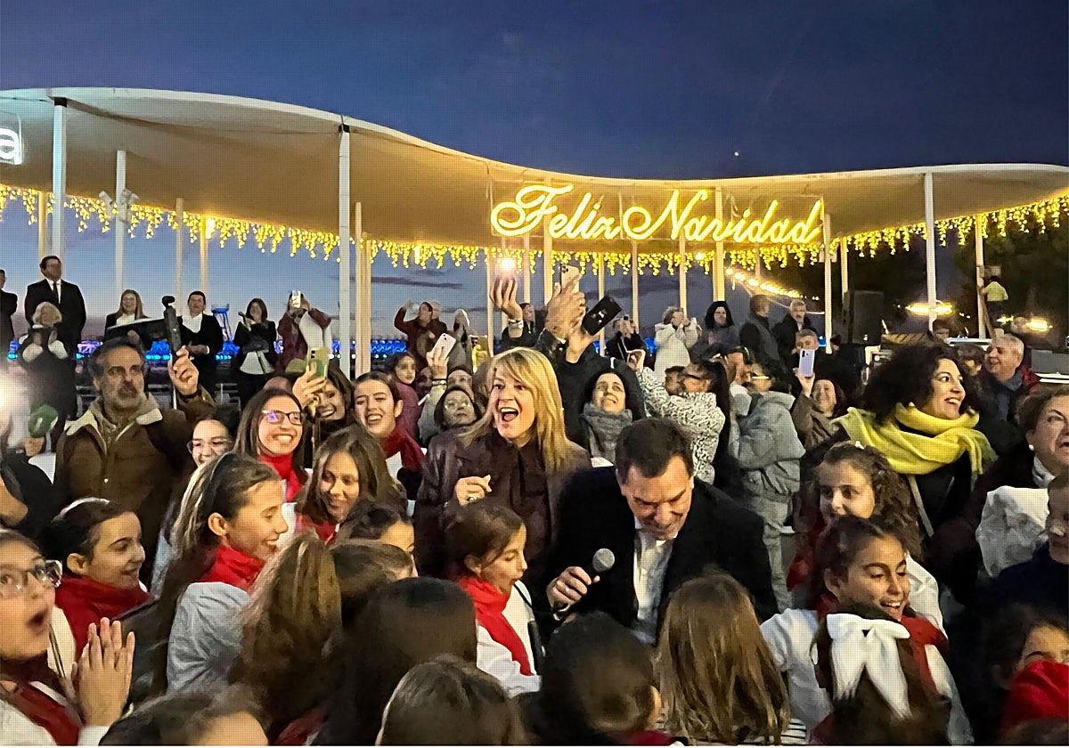 Inauguración del alumbrado del Puerto de Huelva en el Paseo de la Ría
