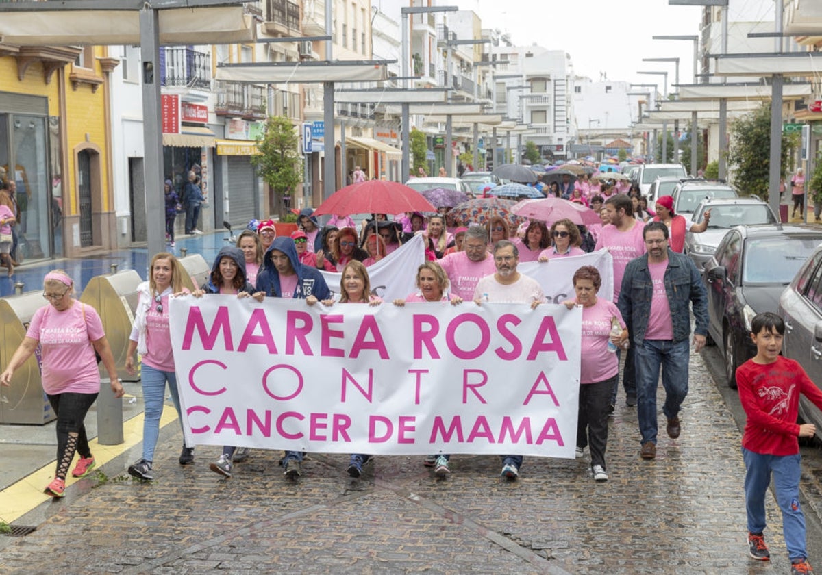 Primera Marea Rosa Contra el Cáncer de Mama en Isla Cristina