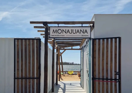 Inauguración Monajuana: actuaciones musicales y degustaciones en la nueva terraza del Paseo de la Ría