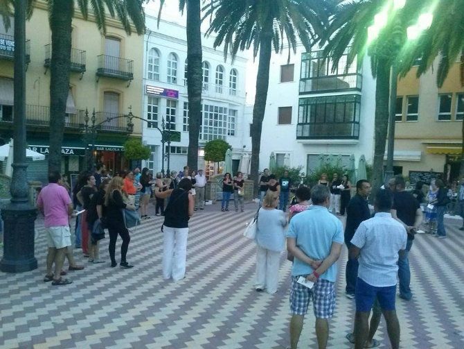 Huelva se solidariza con la última víctima mortal de los desahucios
