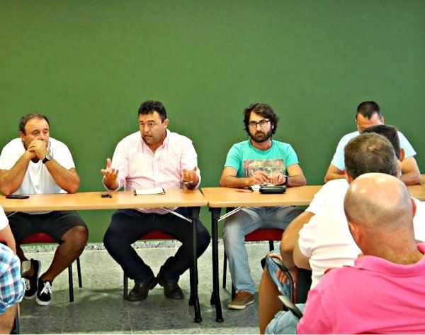 El Ayuntamiento de Almonte ofrece trabajo a la Asociación de Mariscadores de Doñana ante 'la pasividad de la Junta'