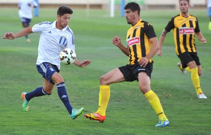 El San Roque conquista el Trofeo La Bella en los penaltis (3-2)