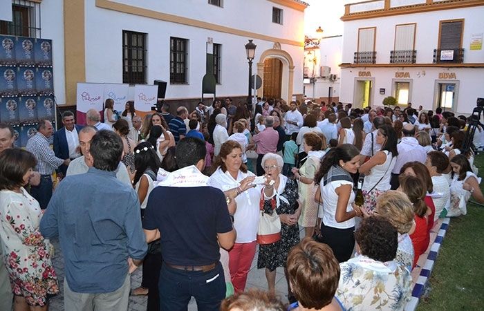 Unas 3.500 personas acudieron a la Noche Blanca de la Cultura y el Vino