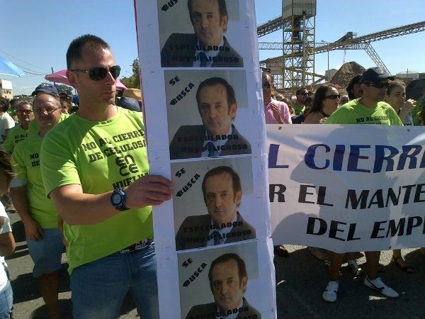 Los trabajadores de ENCE reciben de nuevo el apoyo ciudadano en una nueva protesta en la fábrica