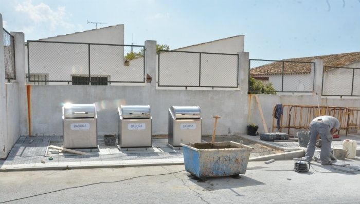 Nueva isleta de contenedores soterrados en la calle Niña de Palos